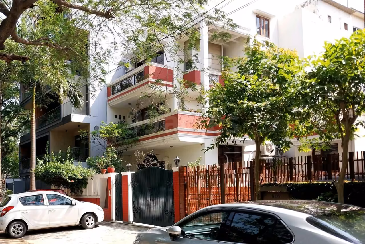 DLF City Plots Phase 2, Independent Floors luxury apartments in DLF Phase 2, Sector 25, Gurgaon, Gurgaon
