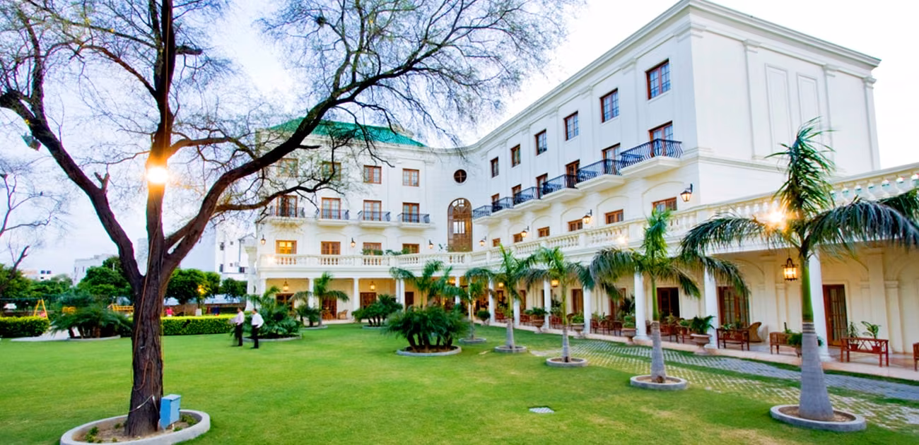 DLF City Plots Phase 4, Independent Floors luxury apartments in DLF Phase 4, Sector 28, Gurgaon, Gurgaon